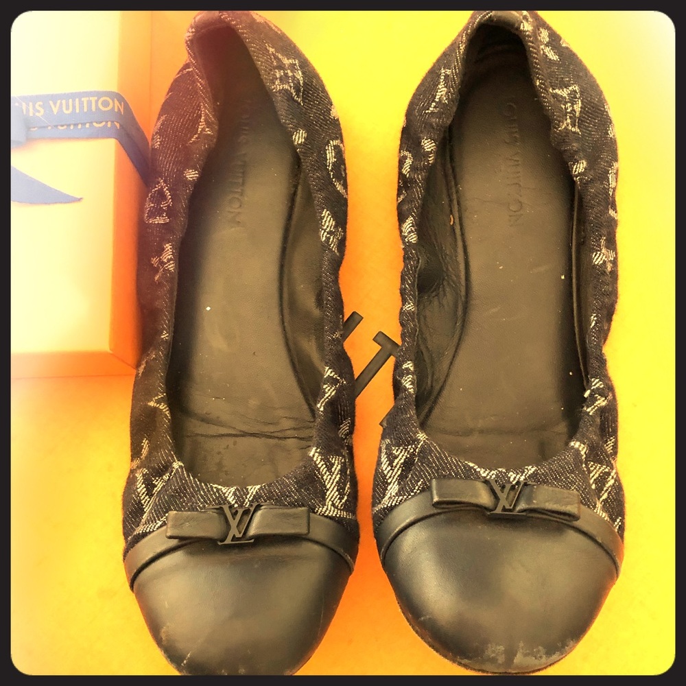 ***SOLD*** Louis Vuitton Denim Elba Flats